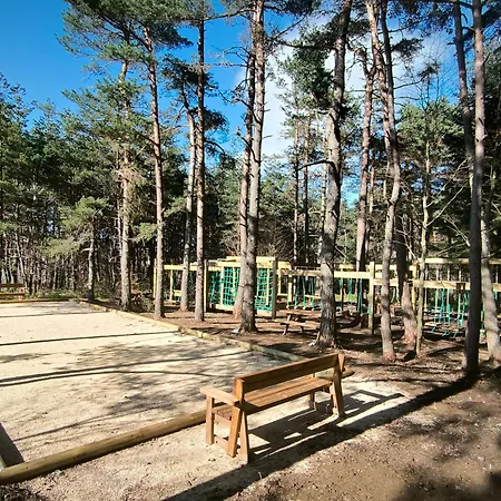 Avec Bain A Remous Privatif, Piscine, Salle De Sport Et Aire De Jeux Au Bord Du Golf De Chambon - Fr-1-582-370 Le Chambon-sur-Lignon