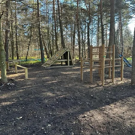 Avec Bain à Remous Privatif, Piscine, Salle De Sport Et Aire De Jeux Au Bord Du Golf De Chambon - Fr-1-582-370 Le Chambon-sur-Lignon